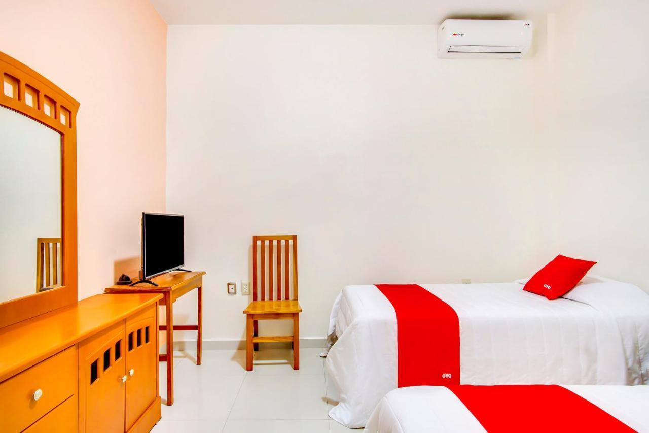 Hotel La Estancia Colima Eksteriør bilde