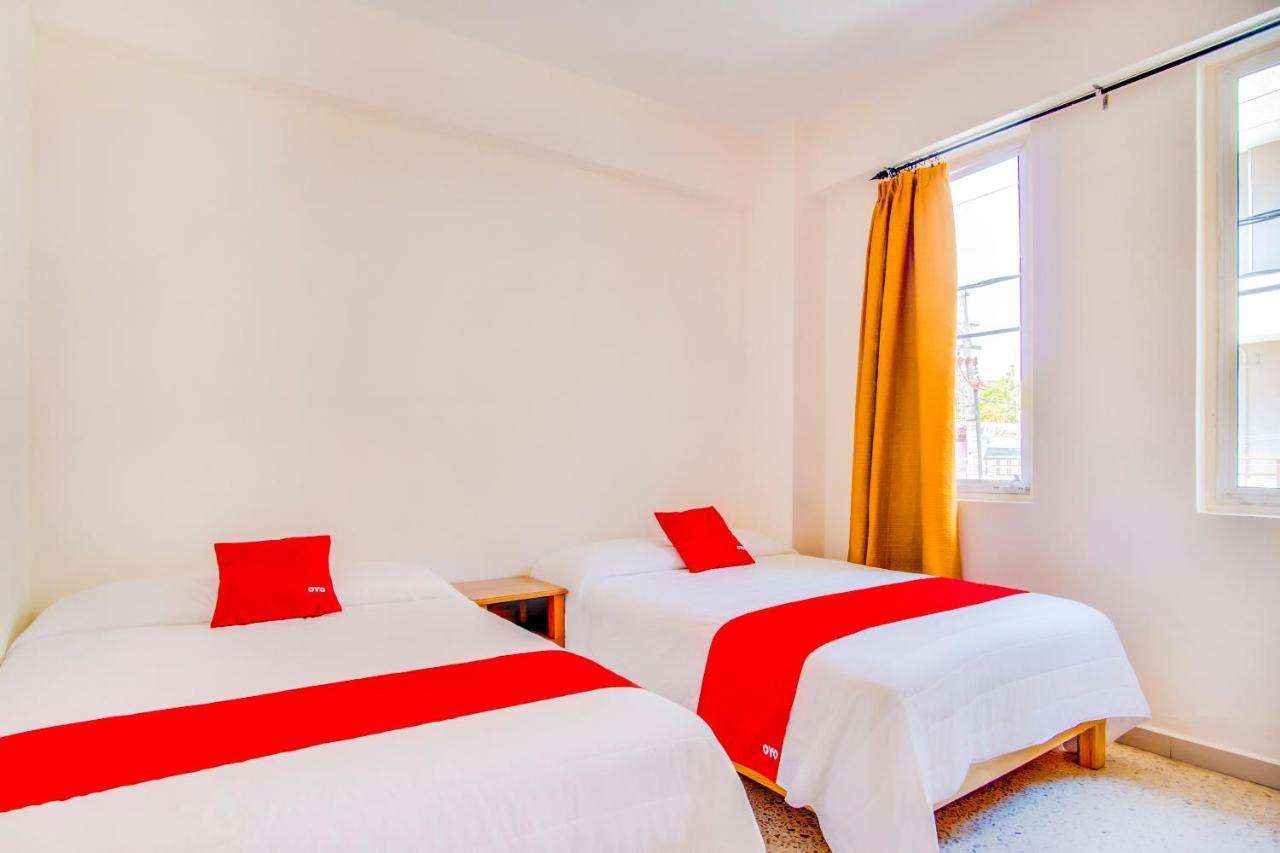 Hotel La Estancia Colima Eksteriør bilde