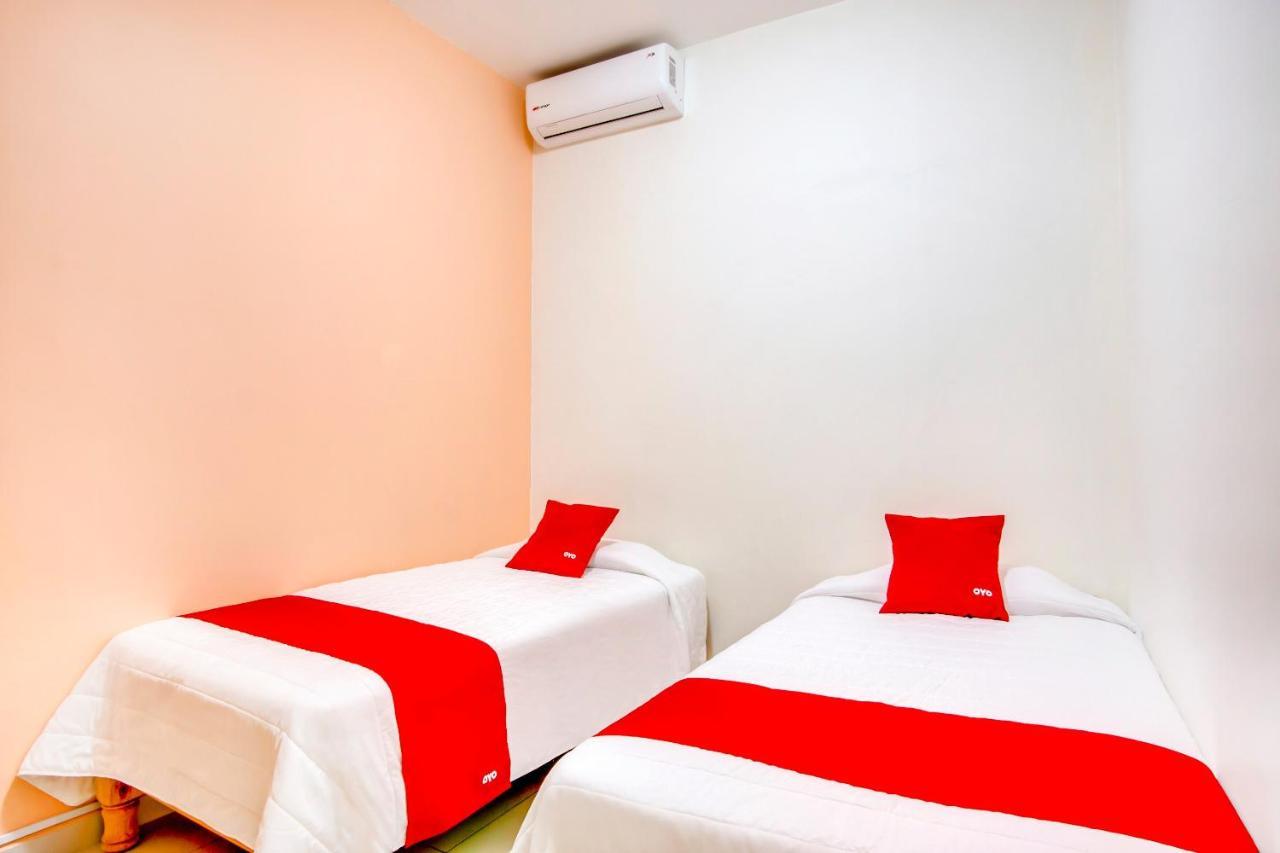 Hotel La Estancia Colima Eksteriør bilde