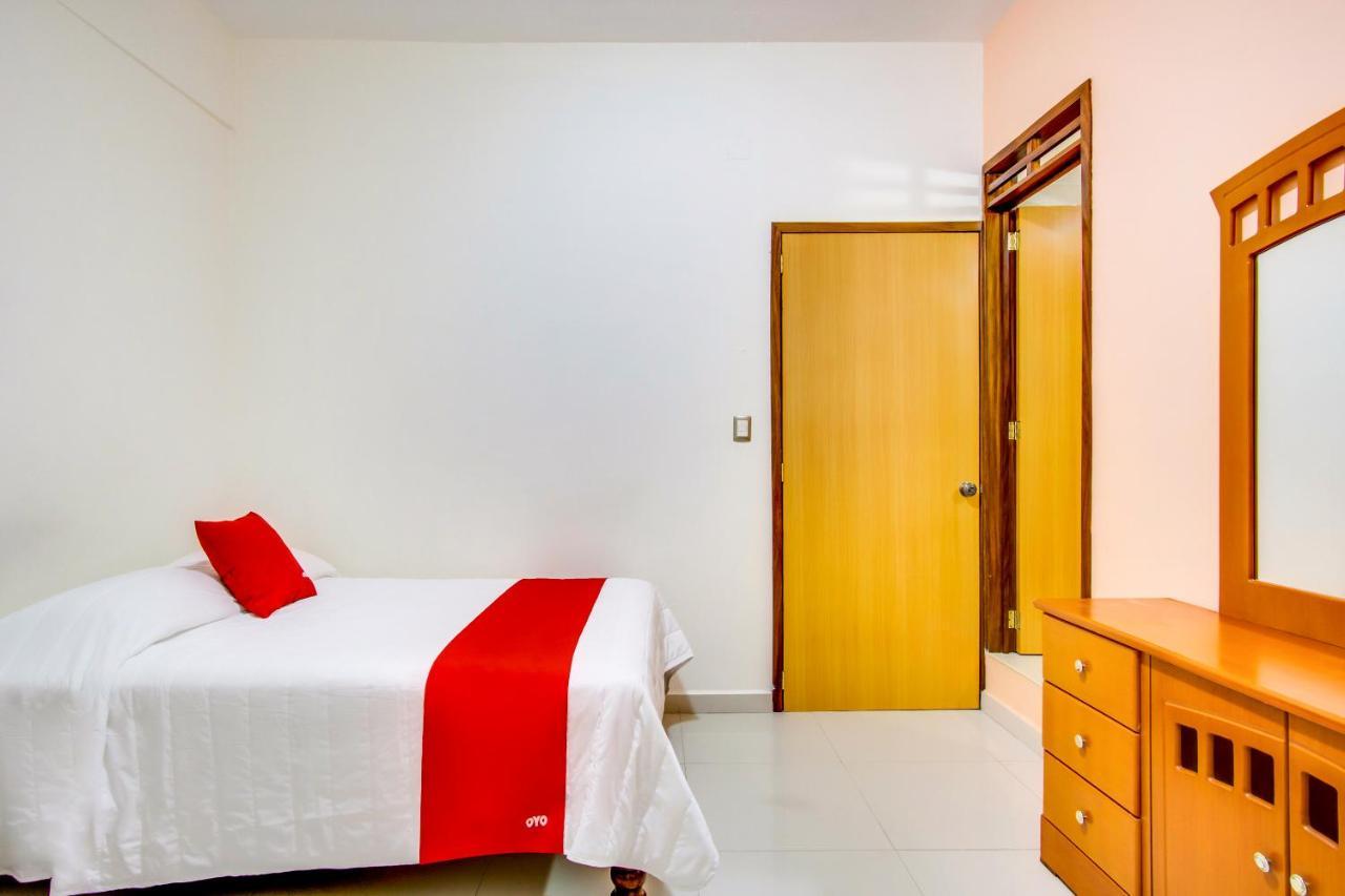 Hotel La Estancia Colima Eksteriør bilde
