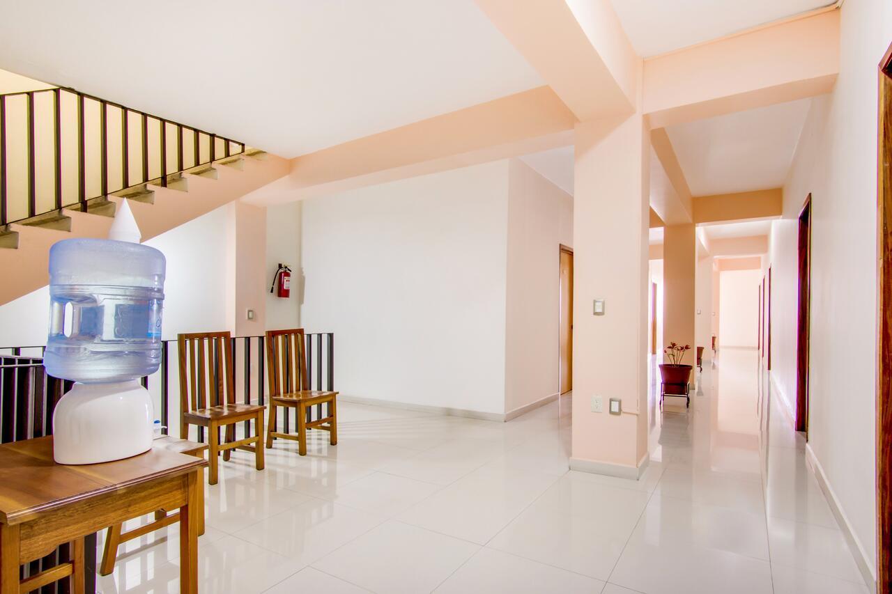 Hotel La Estancia Colima Eksteriør bilde